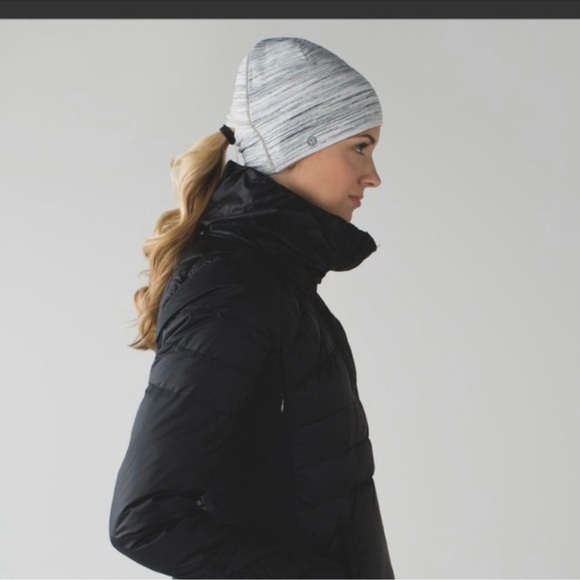 Lululemon Run And Done Toque Beanie Hat - Picture 1 of 5